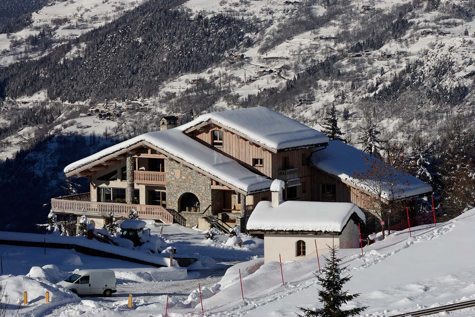 Yellowstone Lodge In Sainte Foy By Skiboutique