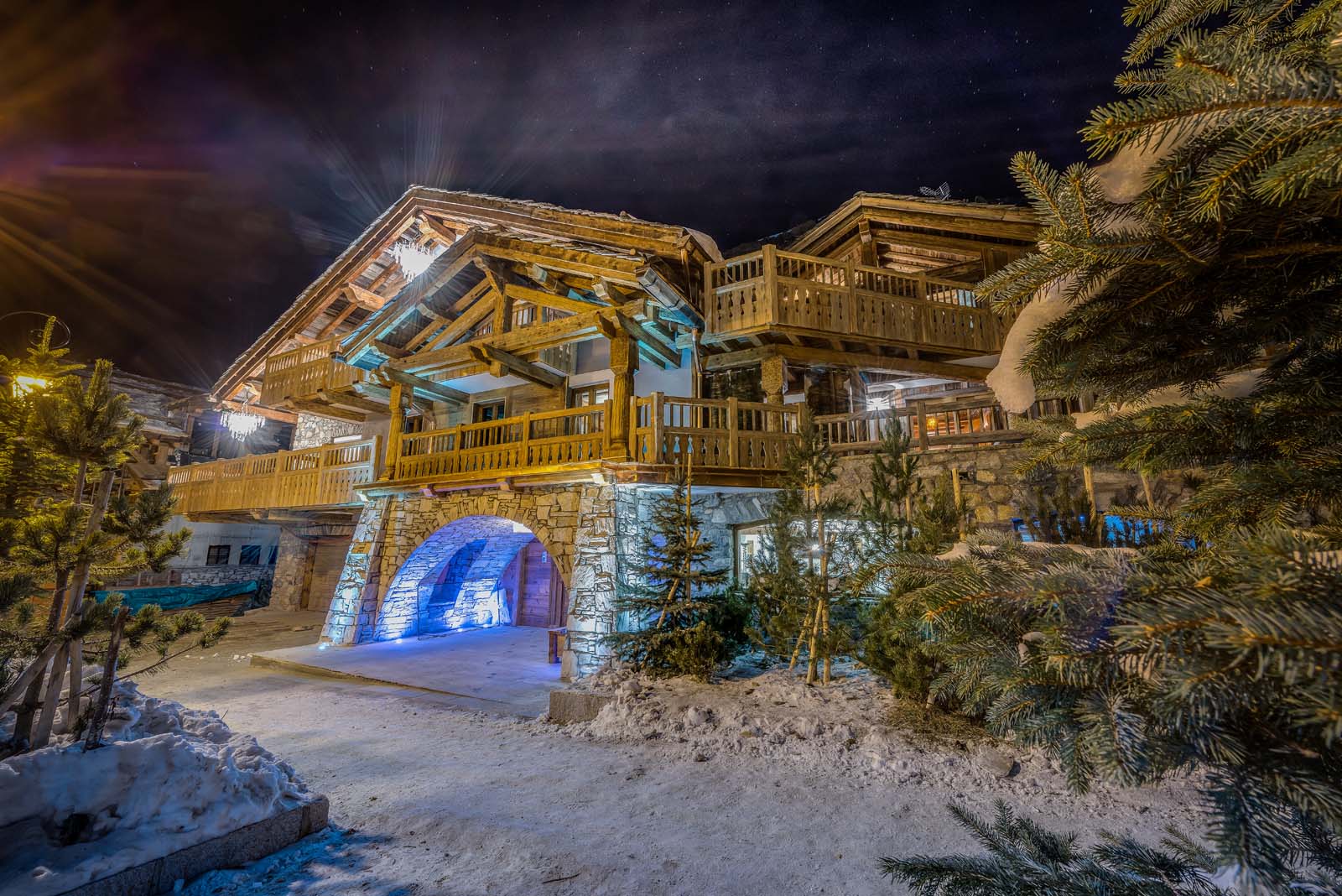 Chalet Lhotse in Val d'Isere - by SkiBoutique