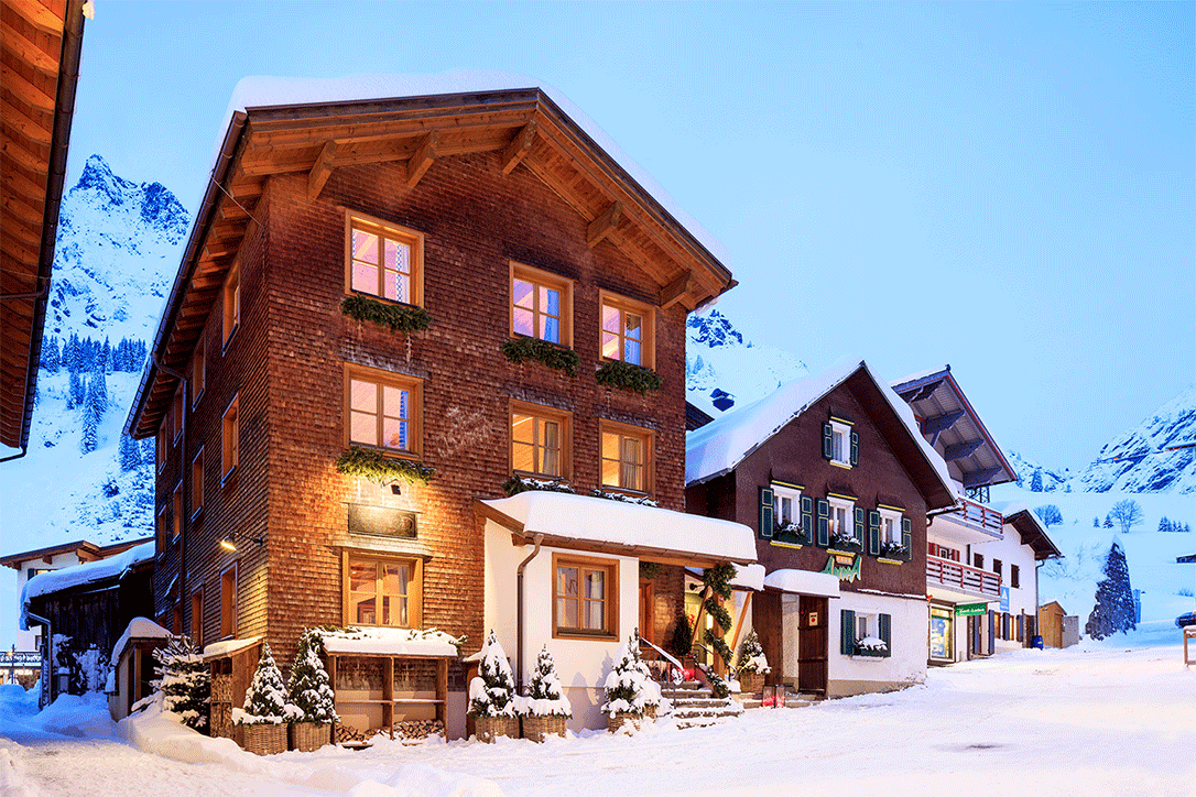 Haus Hannes Schneider Luxury Chalet in St Anton to rent SkiBoutique