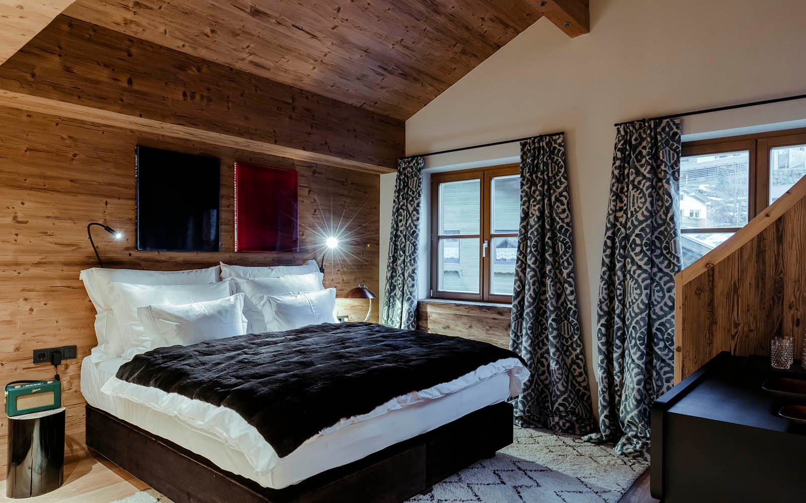 Haus Hannes Schneider Luxury Chalet in St Anton to rent SkiBoutique