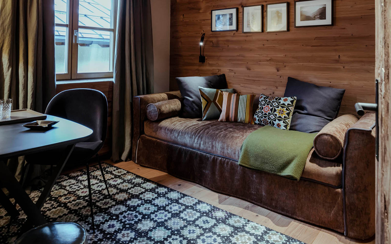 Haus Hannes Schneider Luxury Chalet in St Anton to rent SkiBoutique