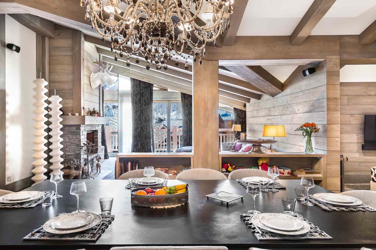 Grand Paradis Luxury Chalet in Val d'Isere to rent SkiBoutique